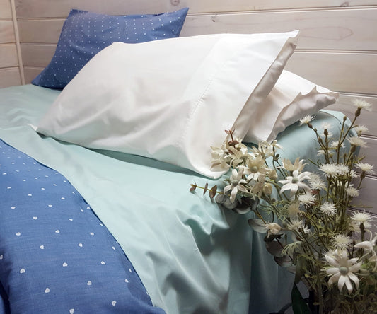 sweetheart-print-organic-cotton-chambray-quilt-cover-with-mint-organic-poplin