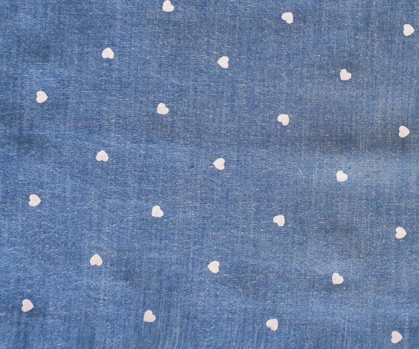 sweetheart-print-organic-cotton-chambray-FABRIC